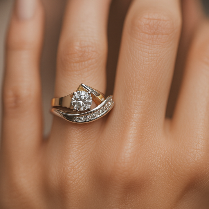 Notburg | Asymmetrischer Vintage-Ring aus Gold und Silber