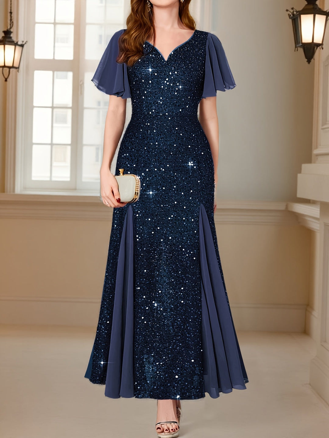 Anetta | Zeitloses Abendkleid für die Feiertage
