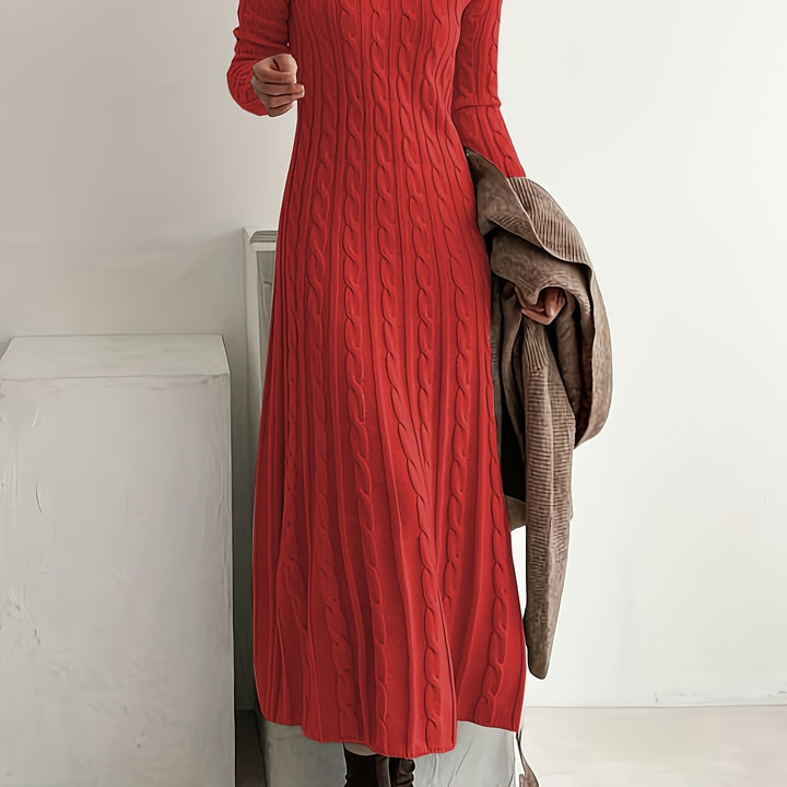 Carmen | Bequemes Zopfstrick-Maxikleid
