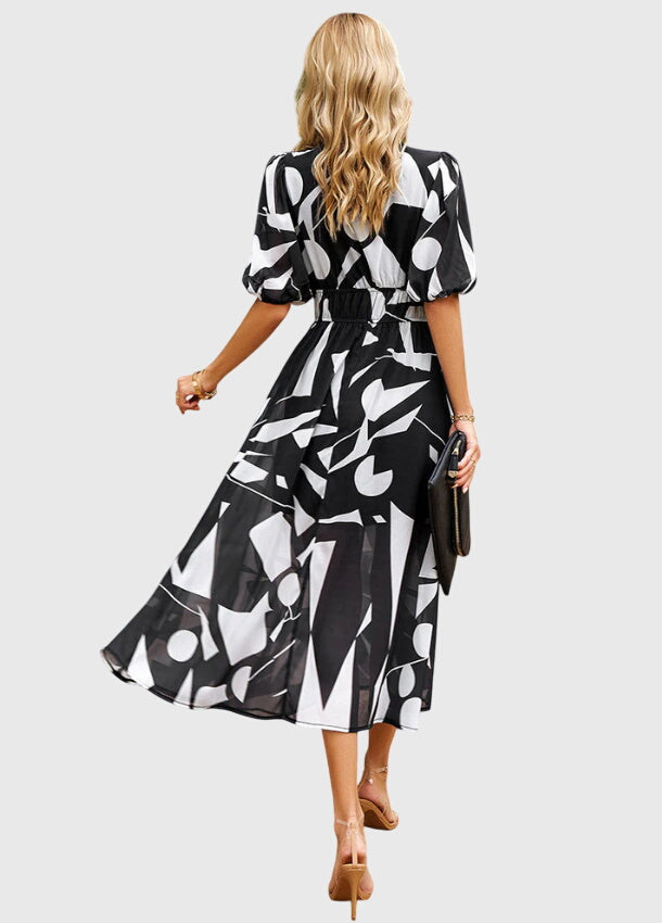 Waltraud | Schmeichelndes Blumen-Midikleid