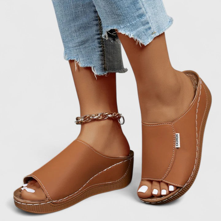 Zora | Orthopädische Sandalen