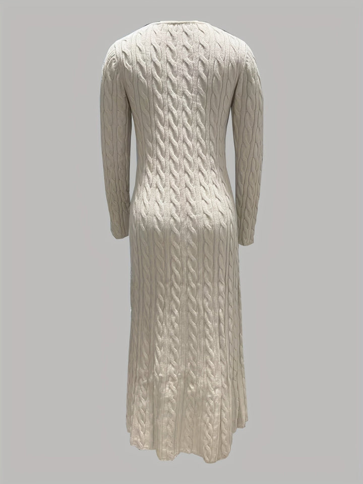 Carmen | Bequemes Zopfstrick-Maxikleid