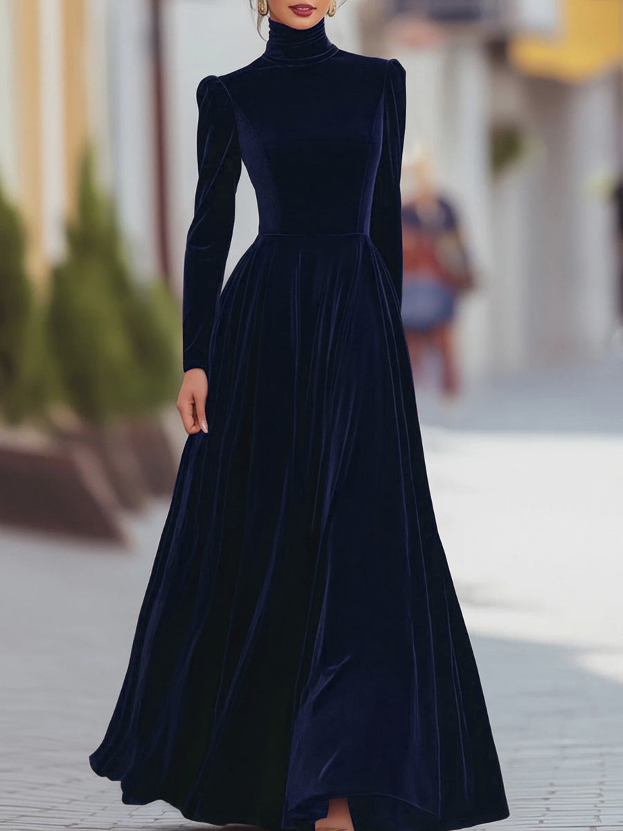 Lucrezia | Samt-Maxikleid mit Stehkragen