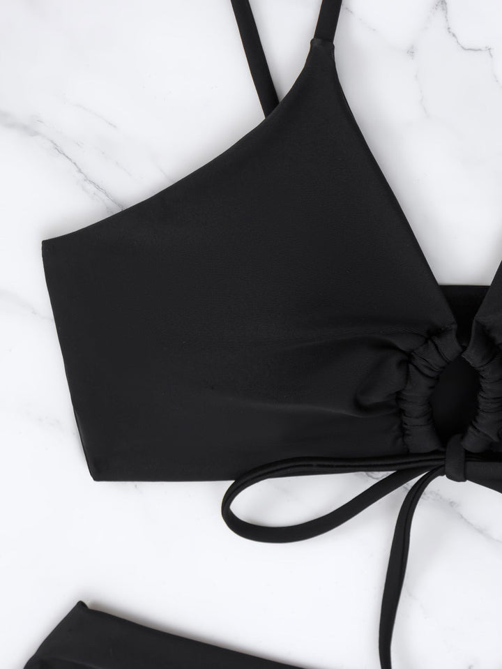 Marianne | Zweiteiliges Bikini-Set mit Frontknoten