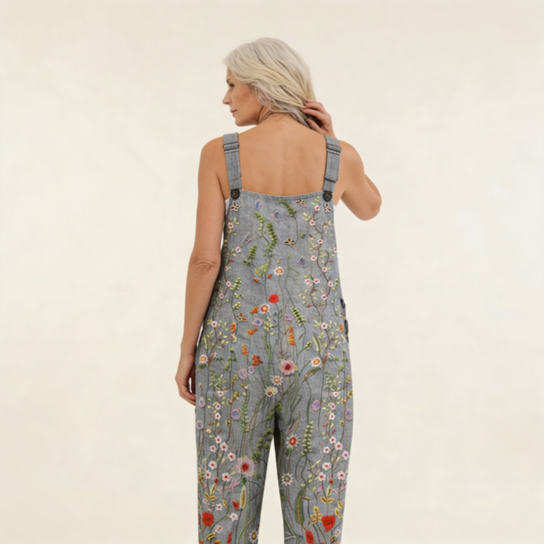 Anetta | Latzhose mit ländlichen Blüten