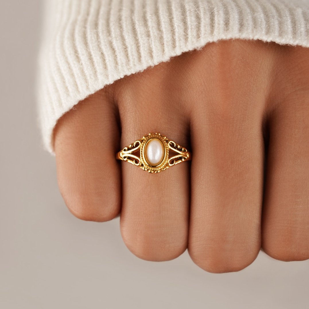 Caroline | Royaler Vintage-Ring mit Perle